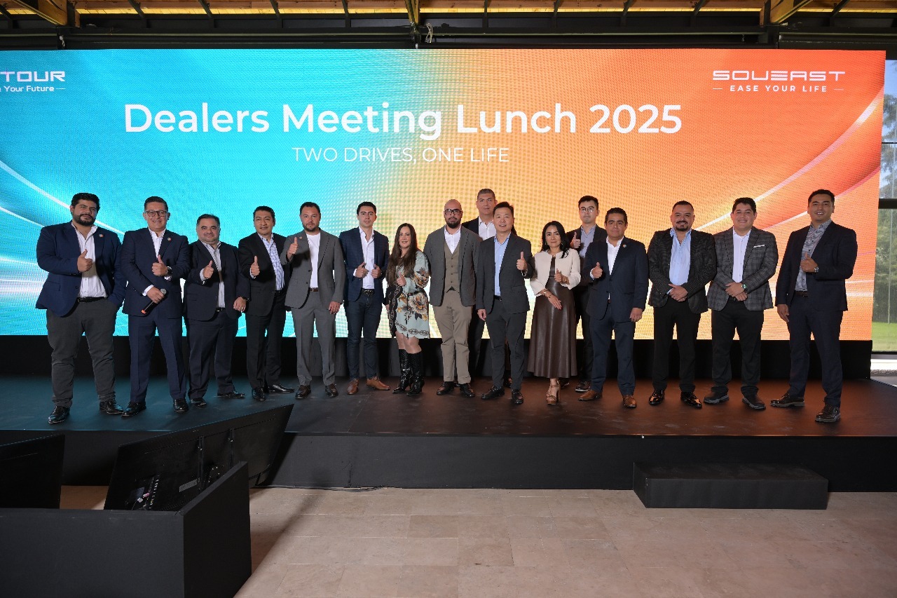 JTSE_Dealers_Meeting_Lunch_25_-_Equipo_Jetour_Soueast_Mxico